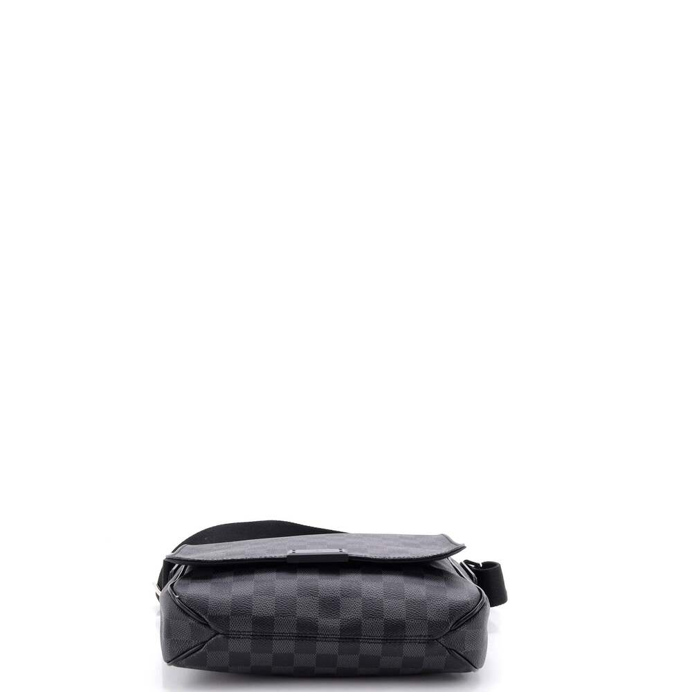 Louis Vuitton District Messenger Bag #262132L13B - Picture 4 of 8